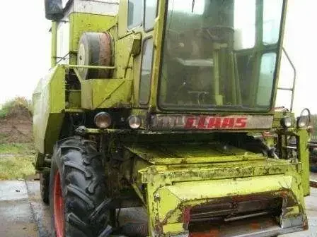 Kombajn zbożowy Claas Dominator 80