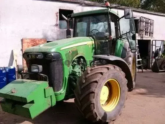 Ciągnik rolniczy John Deere 8820 2003 r