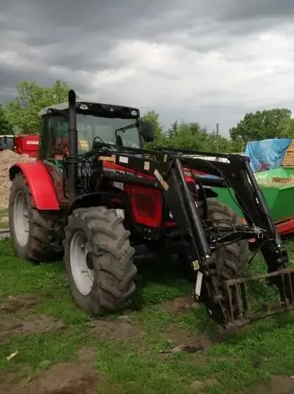 Ciągnik rolniczy Massey Ferguson 5465 2005 r