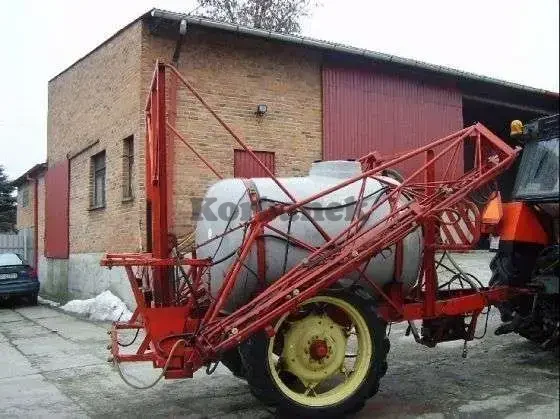 Opryskiwacz Pilmet 2000/18 m