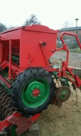 Agregat uprawowo siewny brona Hermas + siewnik Polonez 3m 2006