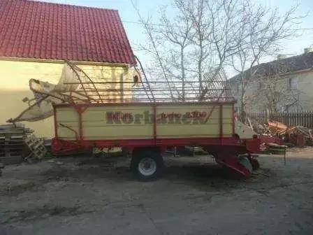 Przyczepa samozbierająca Krone Turbo 2300