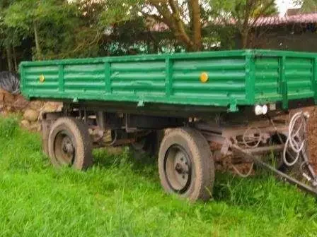 Przyczepa wywrotka D-473 ładowność 4 tony