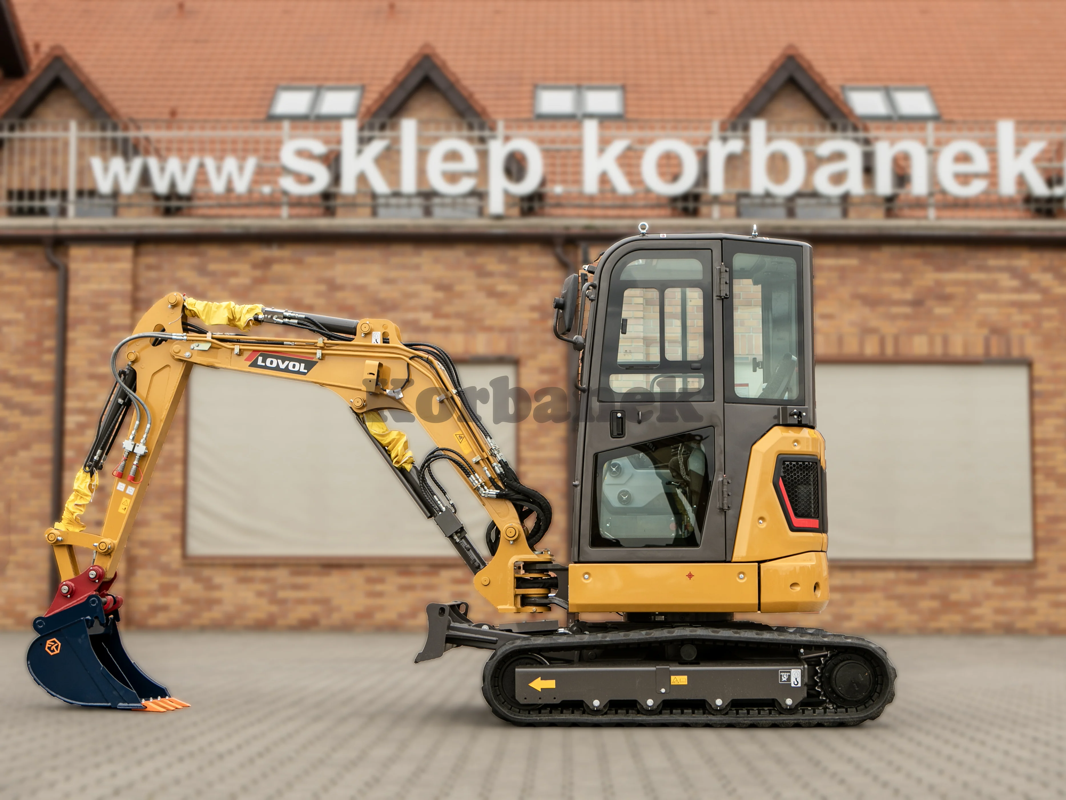 Mini koparka gąsienicowa Lovol FR26F-u