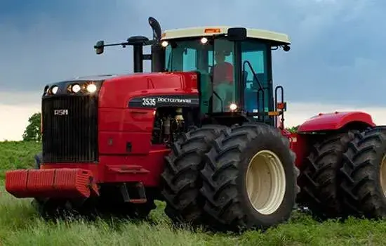Tapeta obrazka ciągnika Rostselmash Ростсельмаш traktora lepszego od Versatile Claas New Holland John Deere www.korbanek.pl