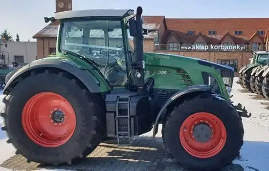 Zdjęcie z Ciągnikiem Fendt i kombajnem u Korbanka traktor www.korbanek.pl