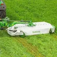 Kosiarka dyskowa Samasz seria KT kosi trawę na łące