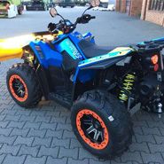 Quad Scrambler 1000 XP kolor niebieski atv kufer tył Orgio Bag zderzak przód metalowy wyciągarka 2500 LB linka stalowa osłony rak felgi aluminiowe EPS wspomaganie kierownicy ADC kontrola zjazdu napęd 2x4 4x4 EBS hamowanie silnika Korbanek.pl