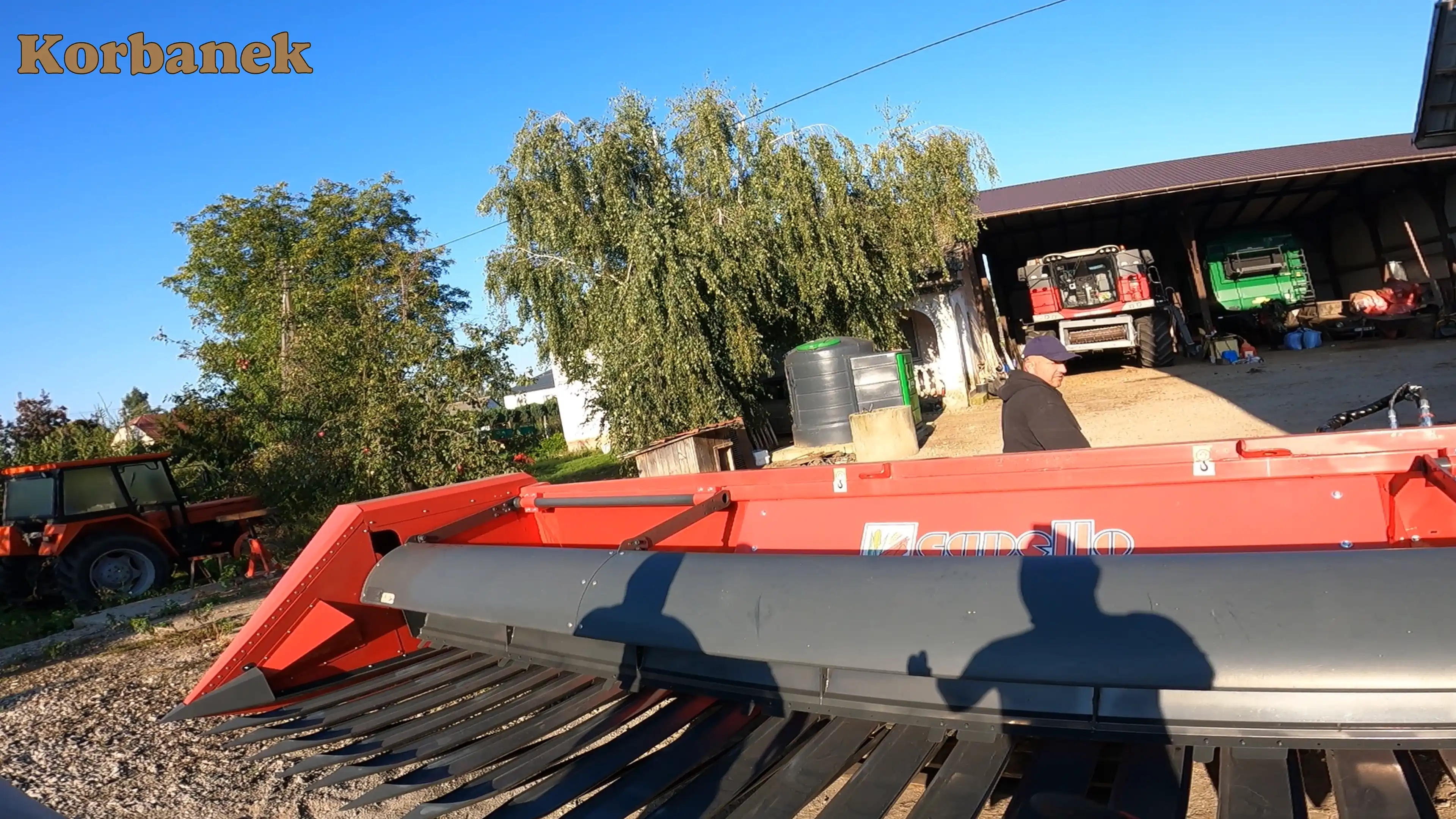 Przystawki i przyrządy żniwne naszego włoskiego partnera dobierane są do konkretnego modelu kombajnu zbożowego, tak aby optymalnie pasowały do wymagań i oczekiwań rolnika