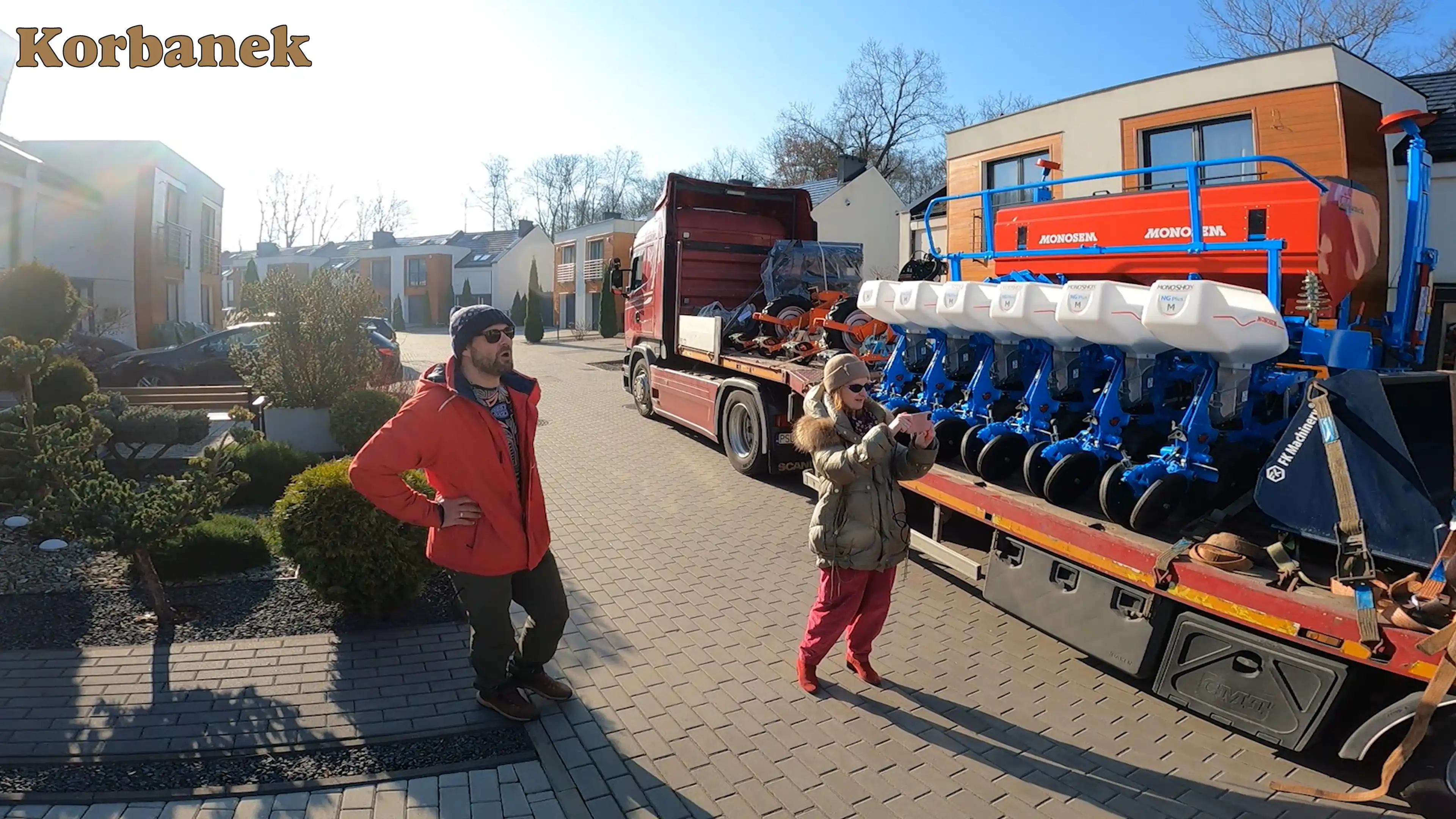 MultiOne to najlepsza w swojej klasie przegubowa mini ładowarka pod względem wydajności, ale także pod względem oszczędności kosztów