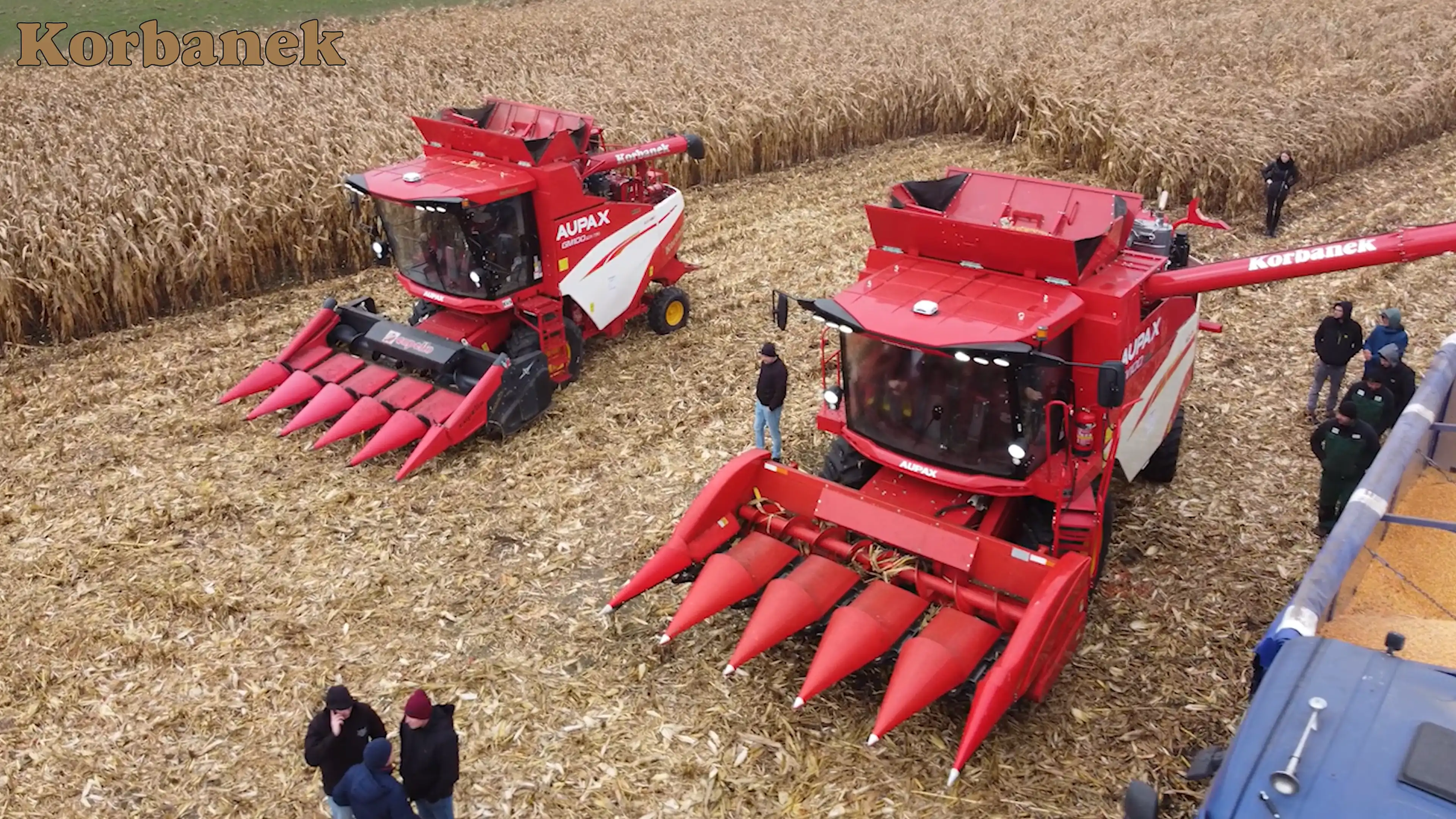 Rol-brat będzie także poza ciagnikami Aupax sprzedawać kombajny Aupax i zapewniać ich serwis Firma Rol-Brat będzie także sprzedawać kombajny Aupax, oraz zapewniać ich serwis i dostep do części zamiennych