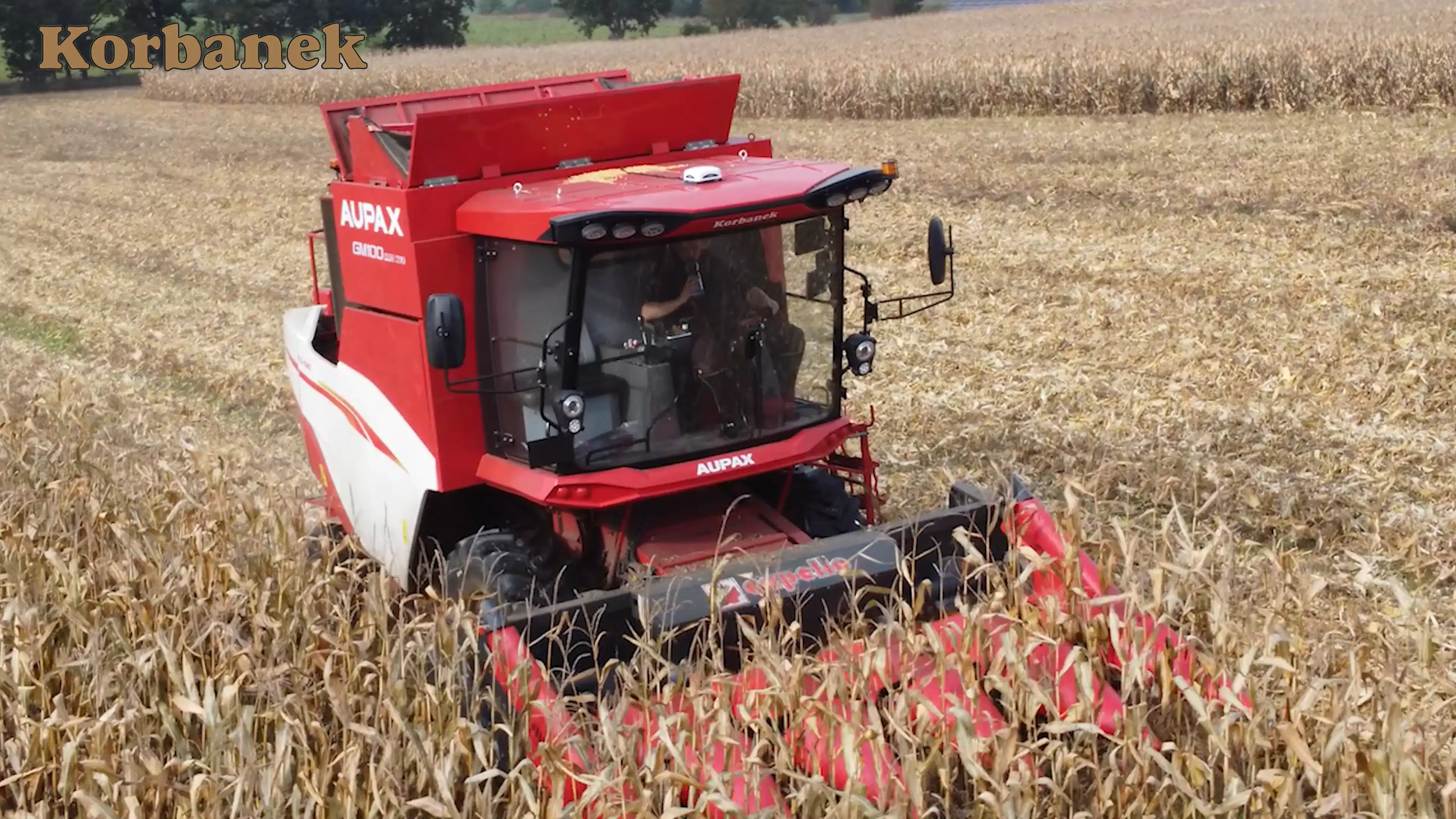 GM100 - kompaktowy kombajn zbożowy marki AUPAX to maszyna charakteryzuje się podnadprzeciętną wydajnością na pol Kombajn rotorowy GM 100 od Aupax to najpelszy wybór w koszeniu kukurydzy