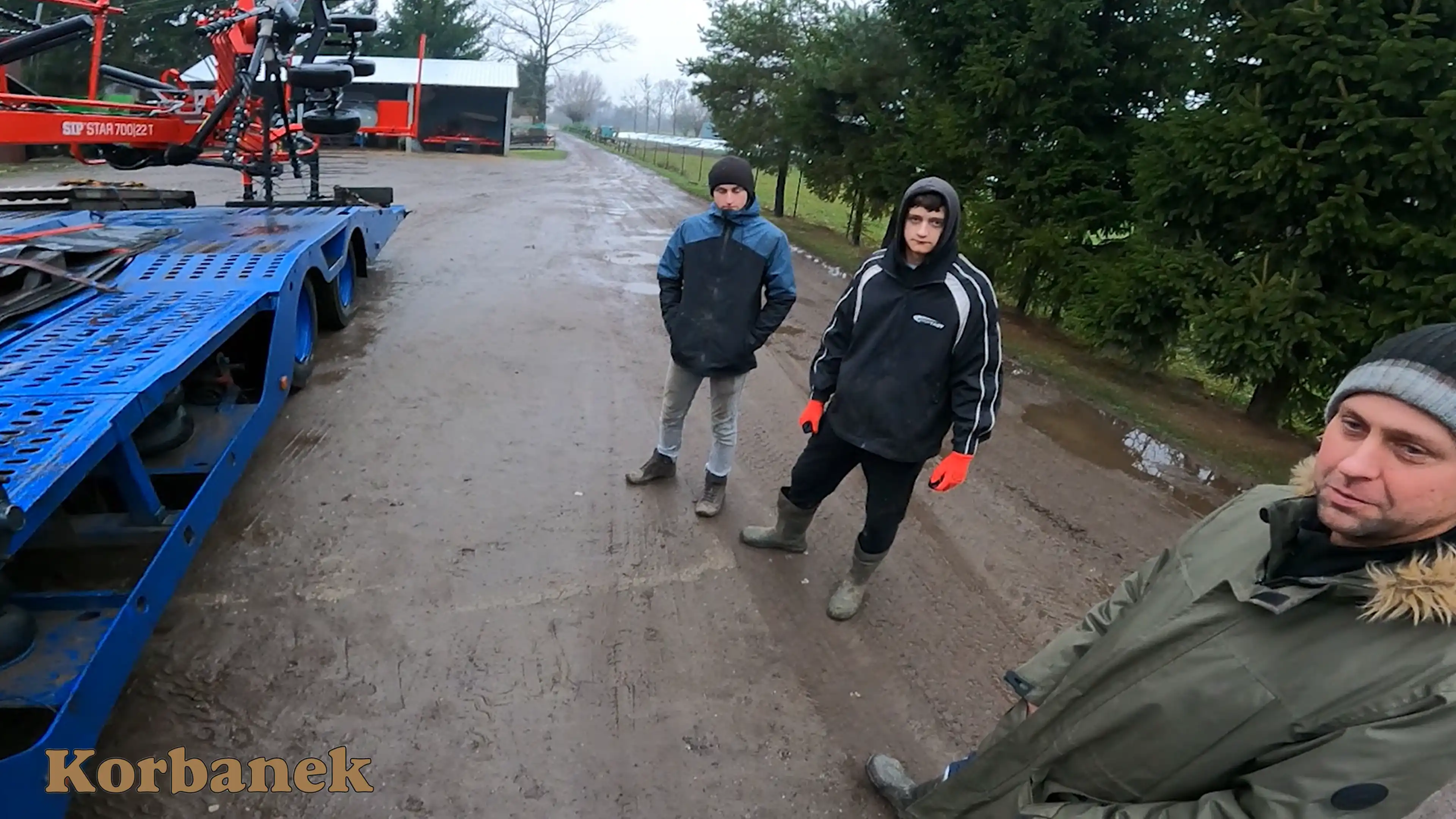 SIP w swojej ofercie posiada zgrabiarki w wersji wzmacnianej (linia HD) oraz górskiej (linia ALP). Producent udziela 3-letniej gwarancji na swoje maszyny Zgrabiarki firmy SIP to wydajne w działaniu maszyny do zgrabiania trawy, siany i słomy.