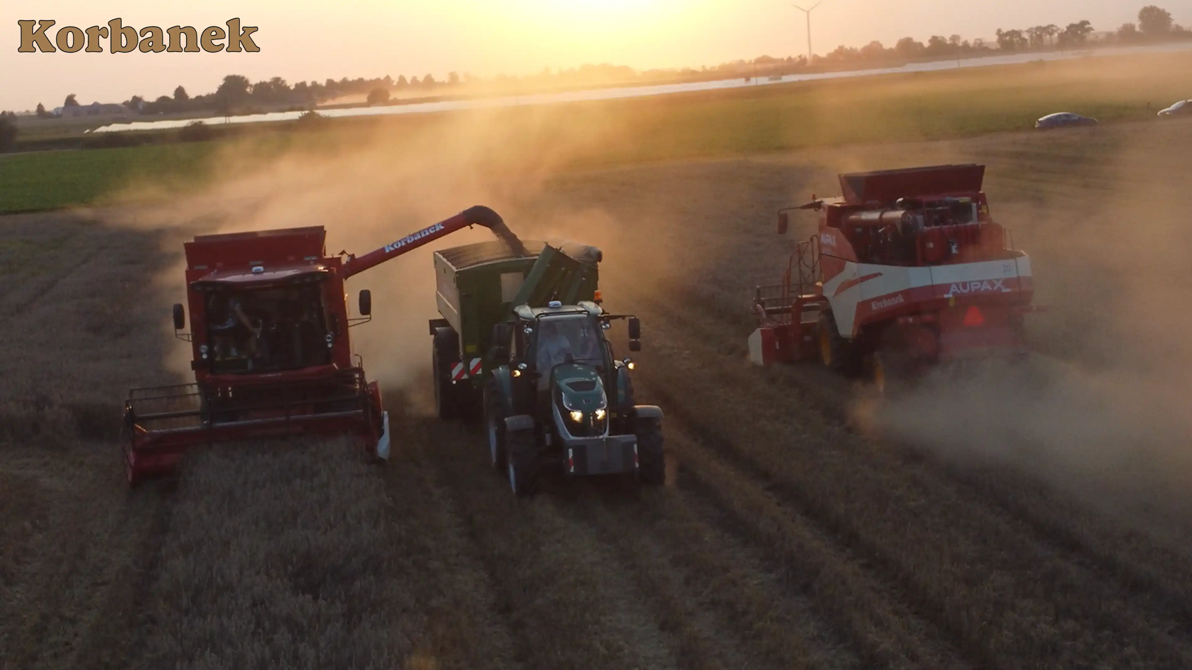 Teraz oferta Korbanek jest pełna  - sprzedajemy ciągniki i kombajny chińskiej marki Aupax