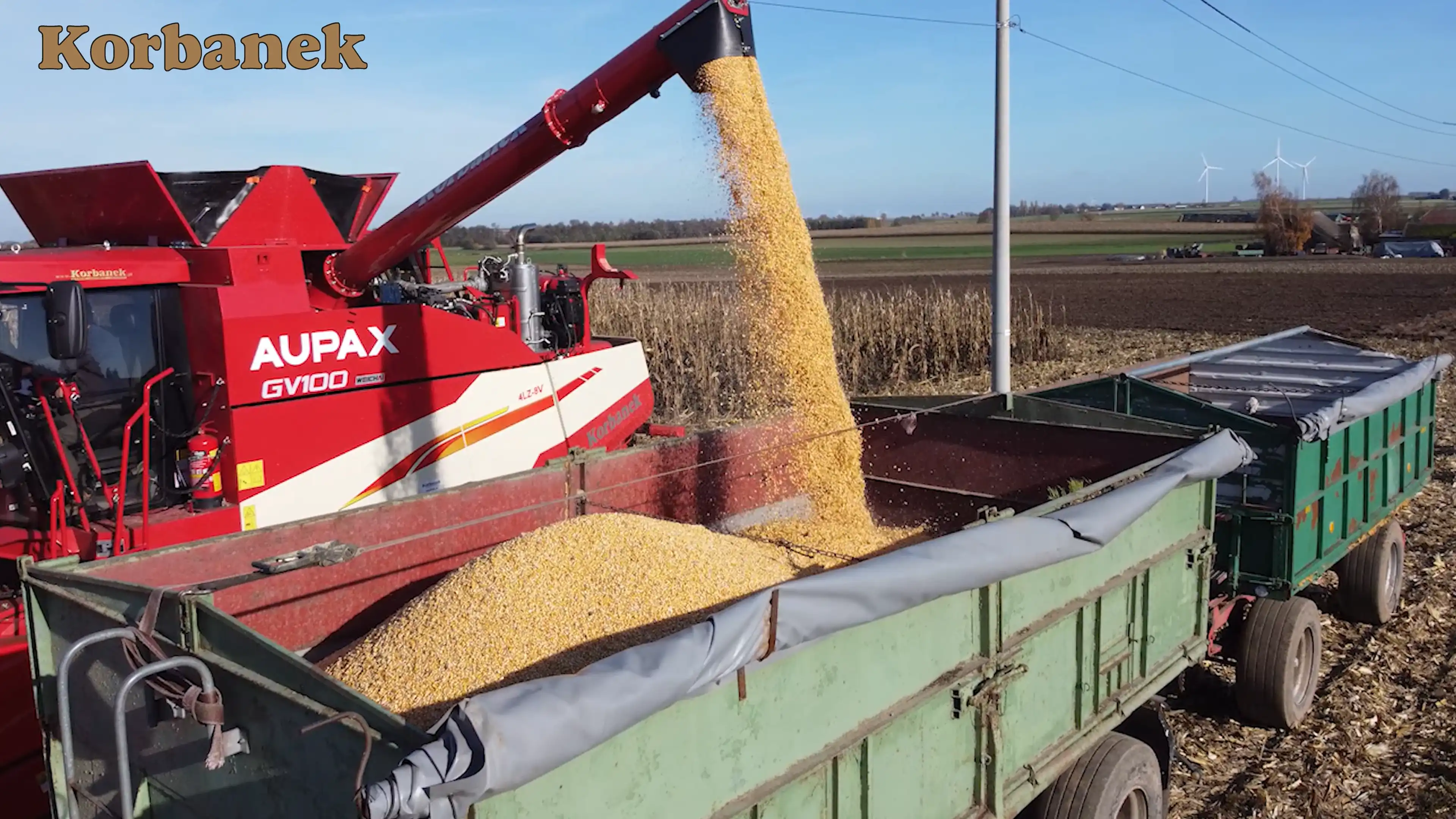 Decydując się na zakup kombajnu Aupax teraz, kupisz w 2026 roku wg. cennika 2025 i oszczędzasz nawet 40 000 zł oraz zyskujesz gwarancję dostępności sprzętu