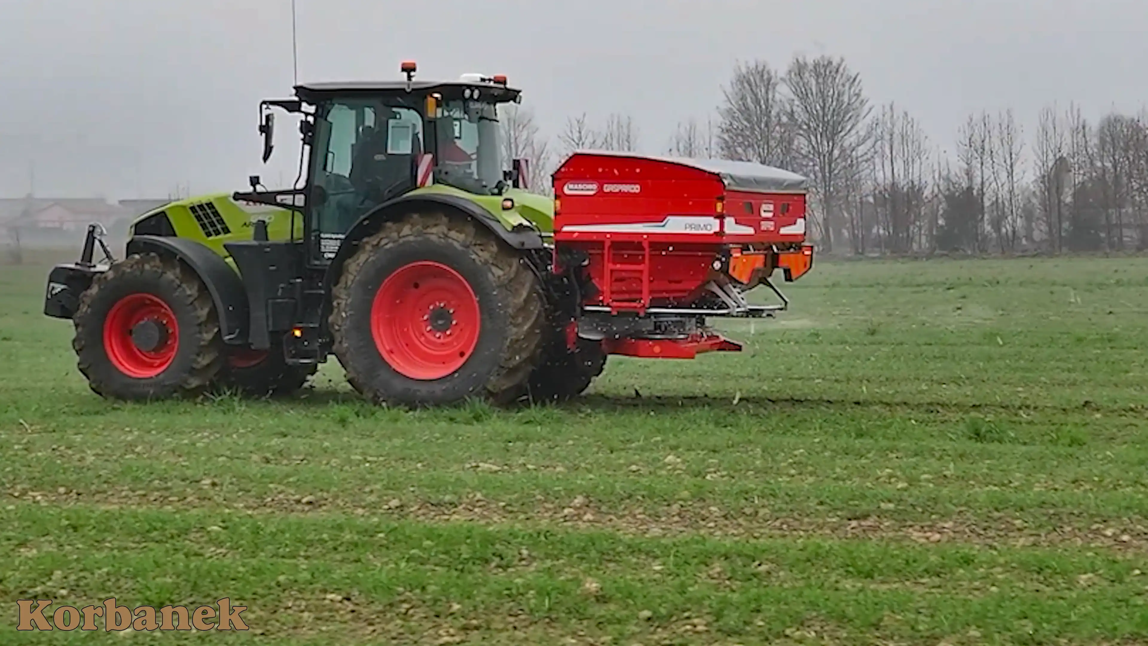 Łatwa regulacja, minimalna konserwacja, duża dostępna pojemność, maksymalna szerokość pracy do 36 metrów i bogate wyposażenie seryjne sprawiają, że rozsiewacze Gaspardo mogą pracować w gospodarstwach rolnych o każdej wielkości