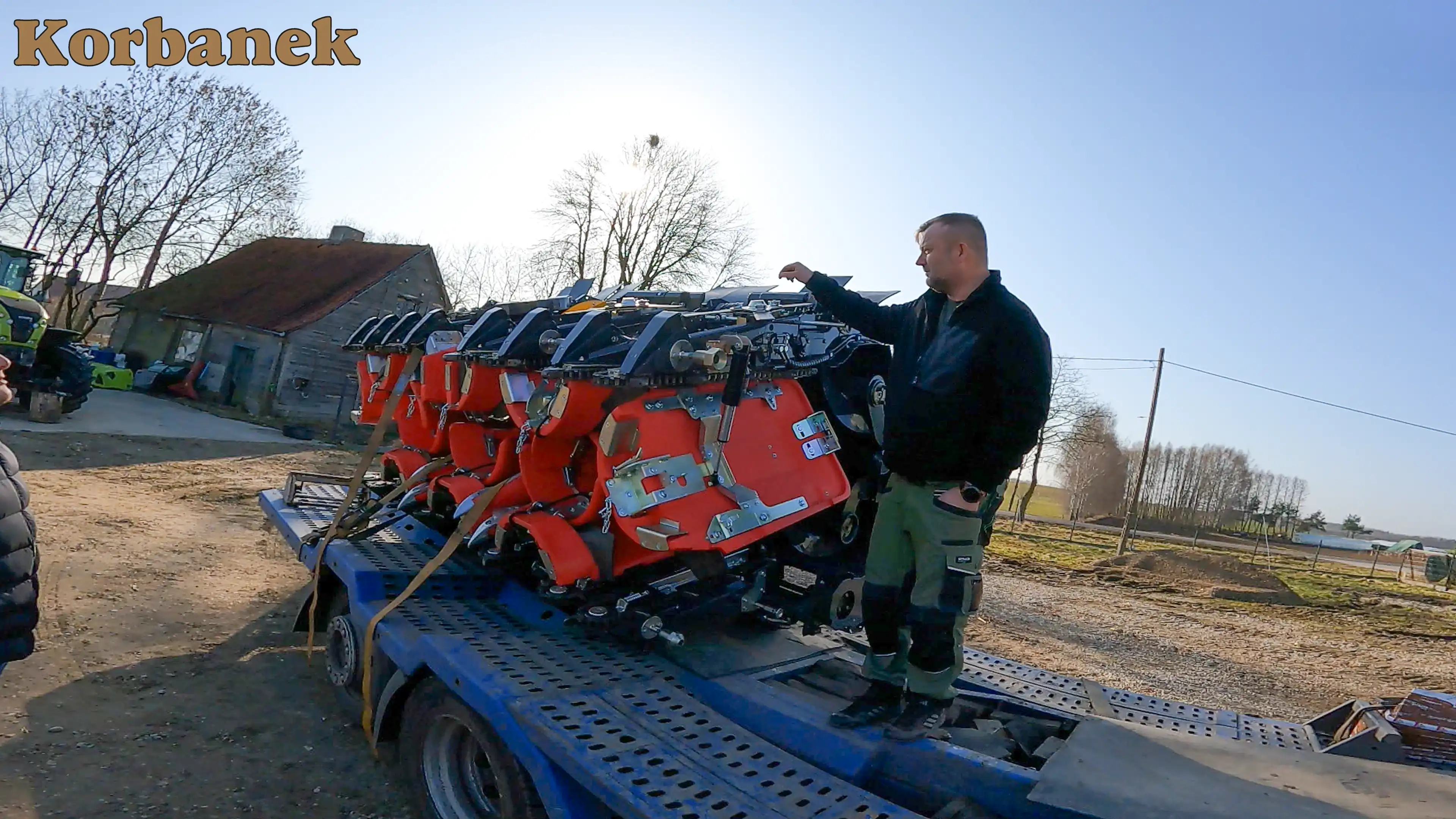 Przystawki Quasar są dostępne w wersji sztywnej (od 4 do 18 rzędów) lub składanej (od 5 do 16 rzędów).