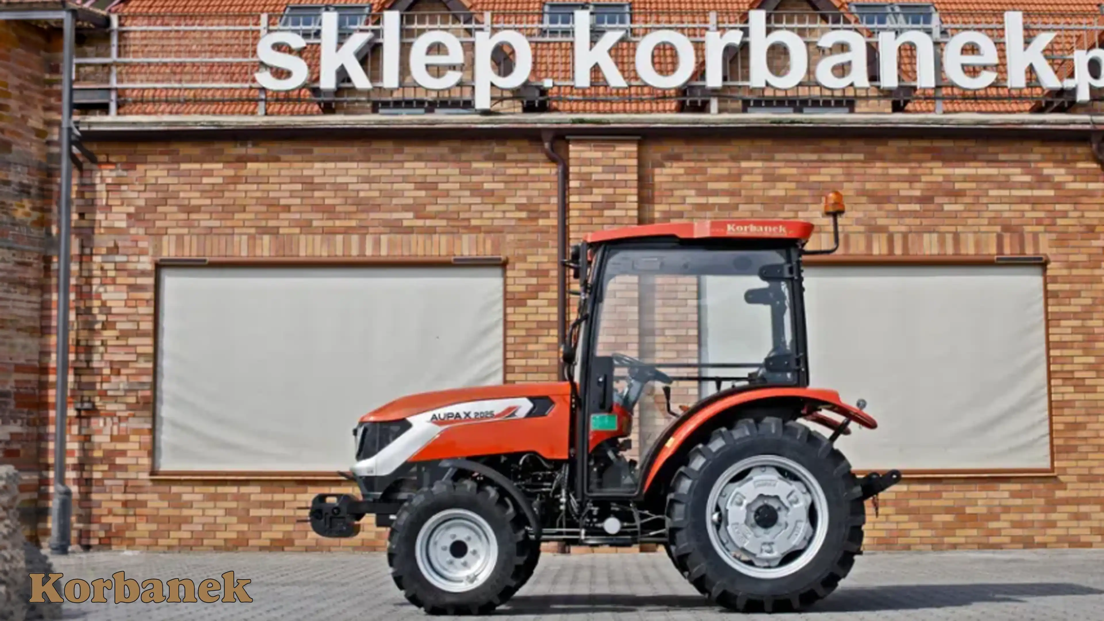 Aupax 2025 stojący na placu firmy Korbanek
