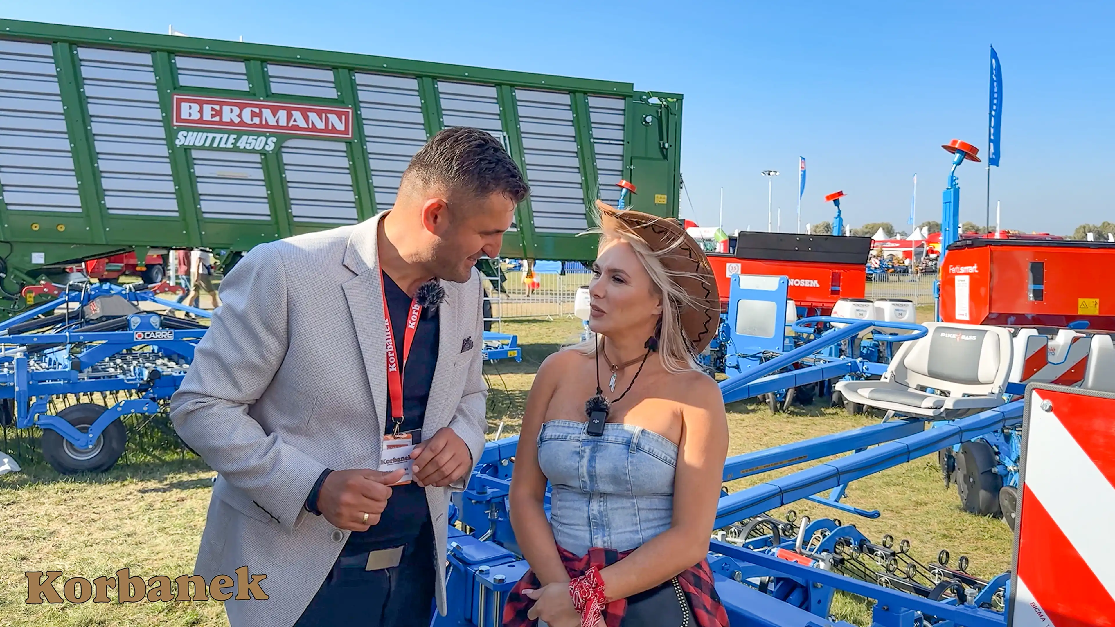 Targi Agro Show Bednary to fajna okazja aby zobaczyć maszyny na żywo, a w tym roku szczególnie zwrócic uwagę na chińskie kombajny