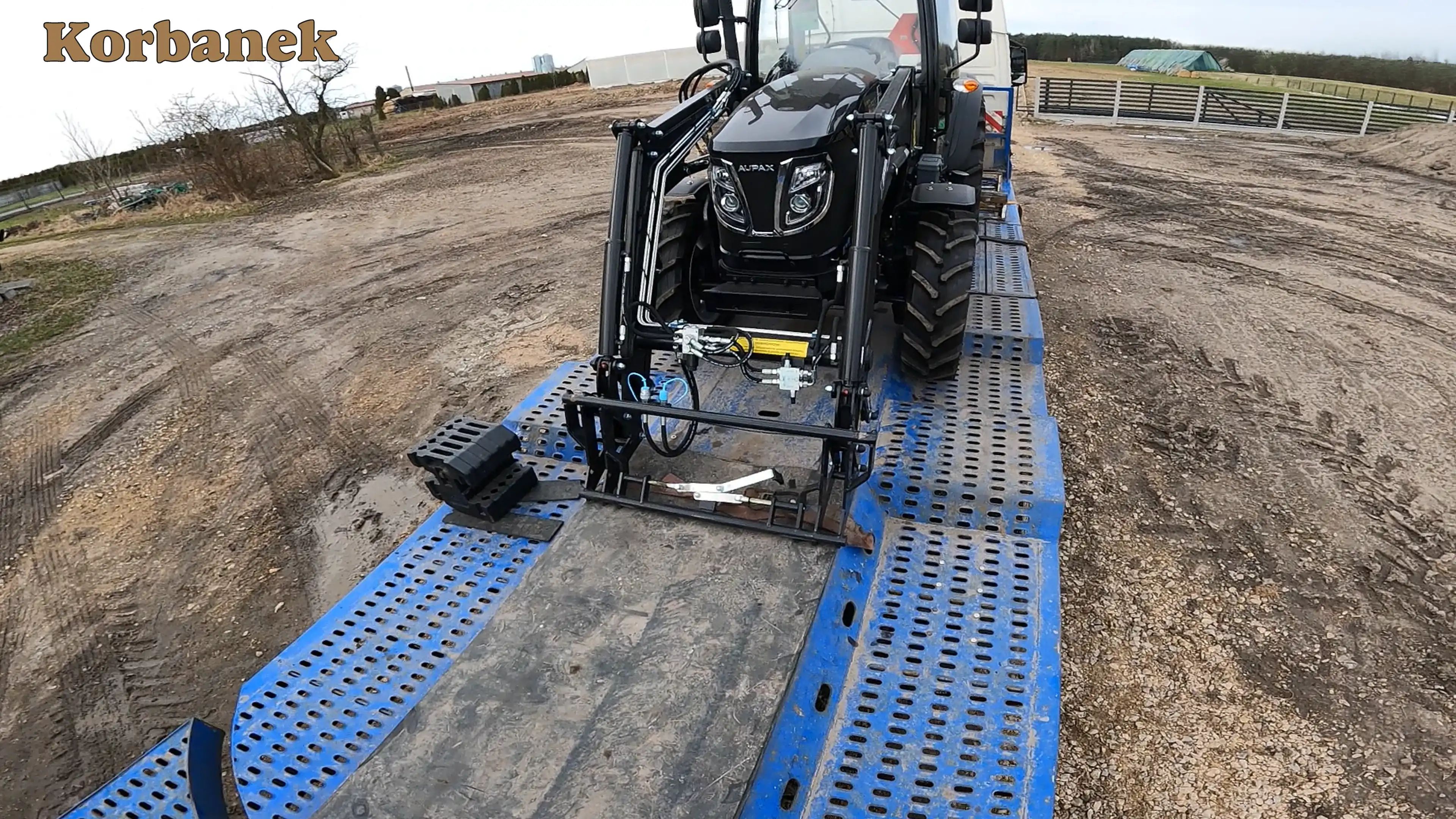 Na ciągniki Aupax obowiązuje 7-letnia gwarancja co jest niewątpliwie ich przewagą na rynku