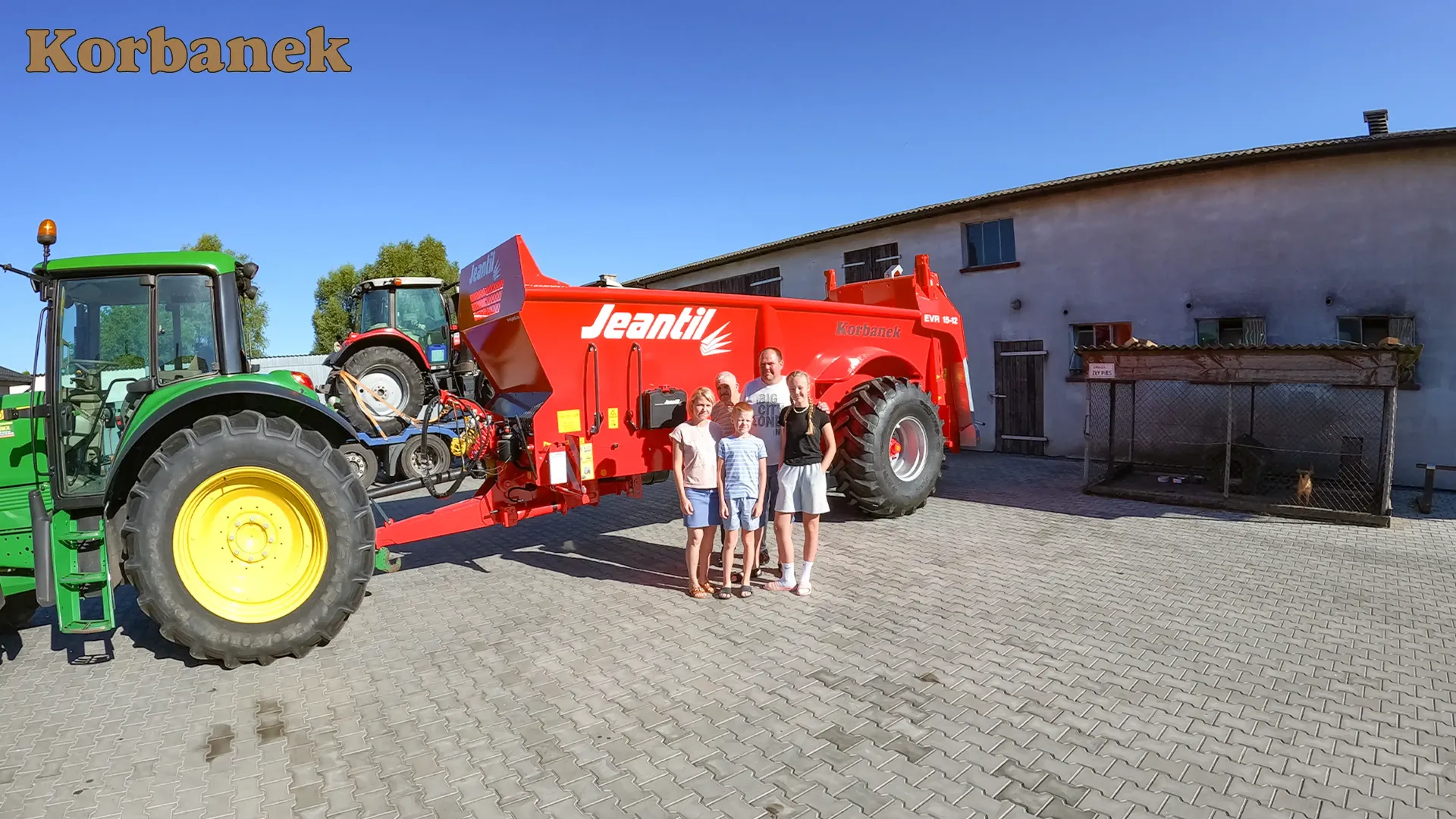 Pan Adam wraz z rodziną zdecydował się na zakup francuskiego rozrzutnika Jeantil od firmy Korbanek