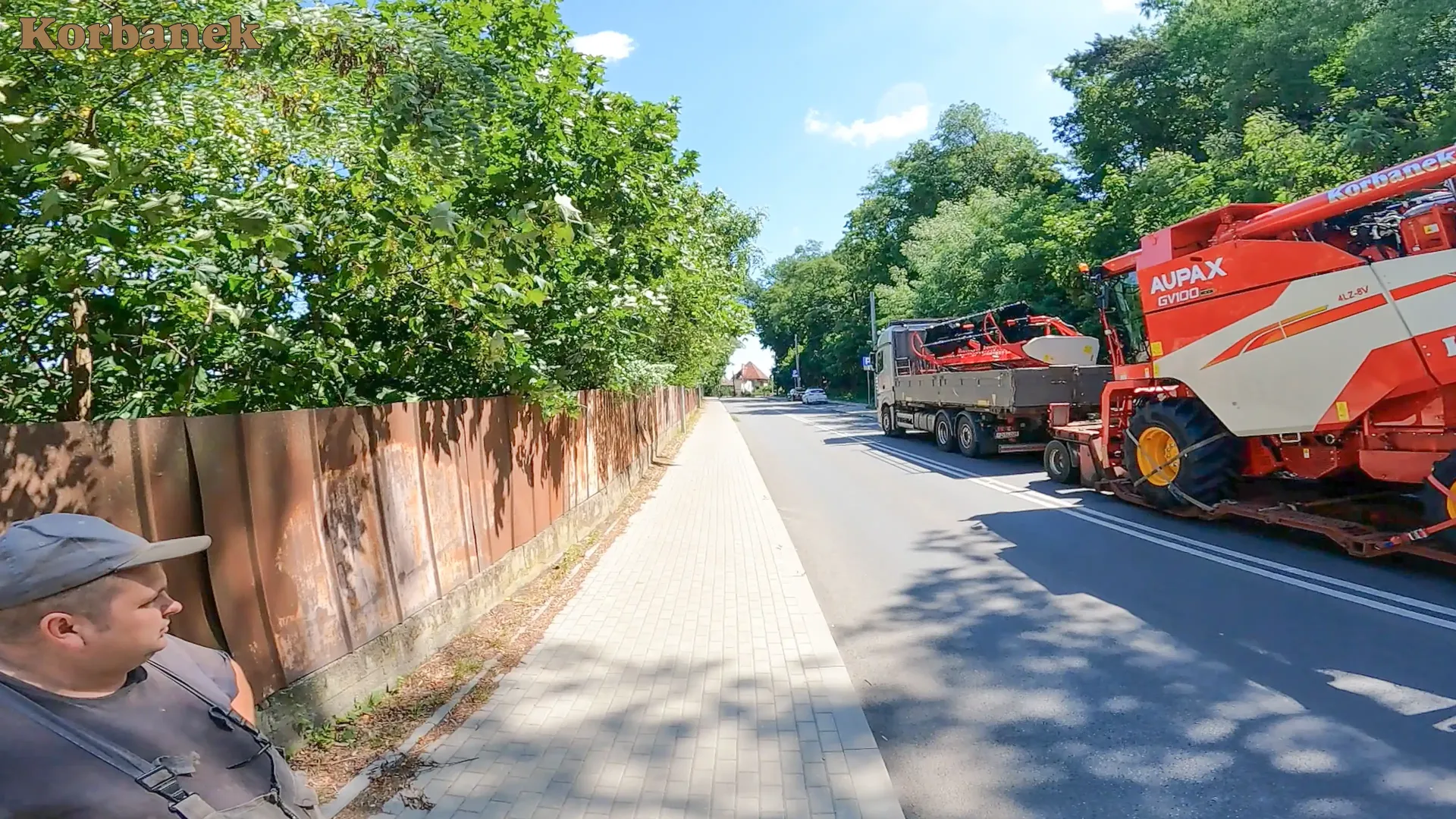 Klient z Polic zakupił kombajn Aupax GV 100 od firmy Korbanek
