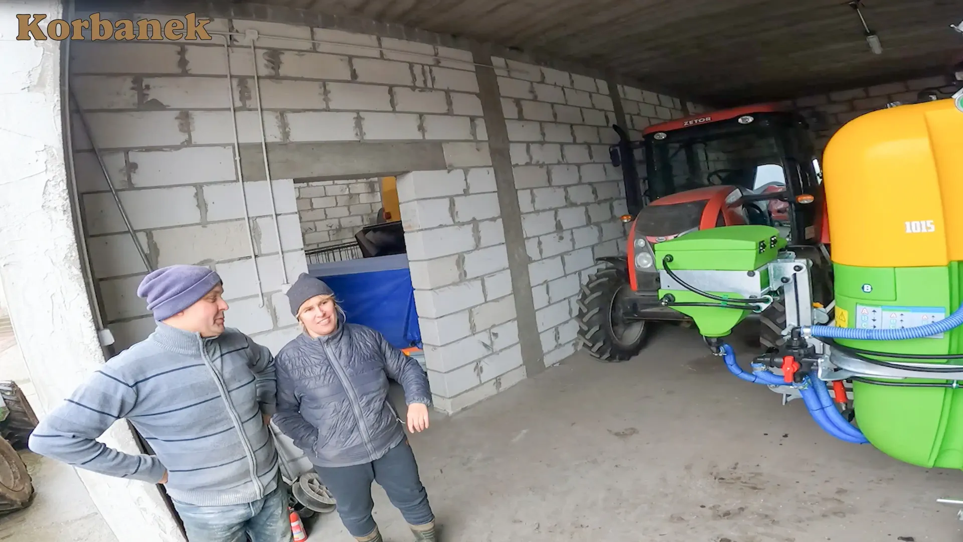 Pani Beata wraz z mężem prowadza gospodarstwo rolne - zdecydowali sie na zakup opryskiwacza polskiej produkcji Tolmet od Korbanek