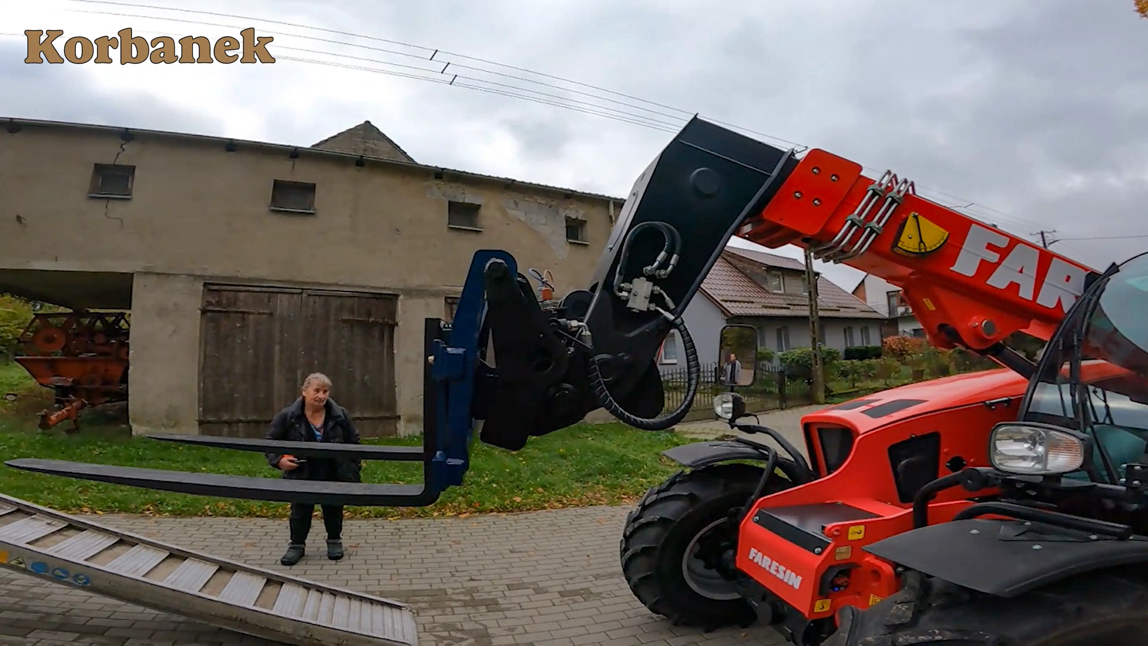 Pani Krystyna wraz z rodziną szukali kompaktowej ładowarki - Faresin 7.3 C spełnił ich oczewikania