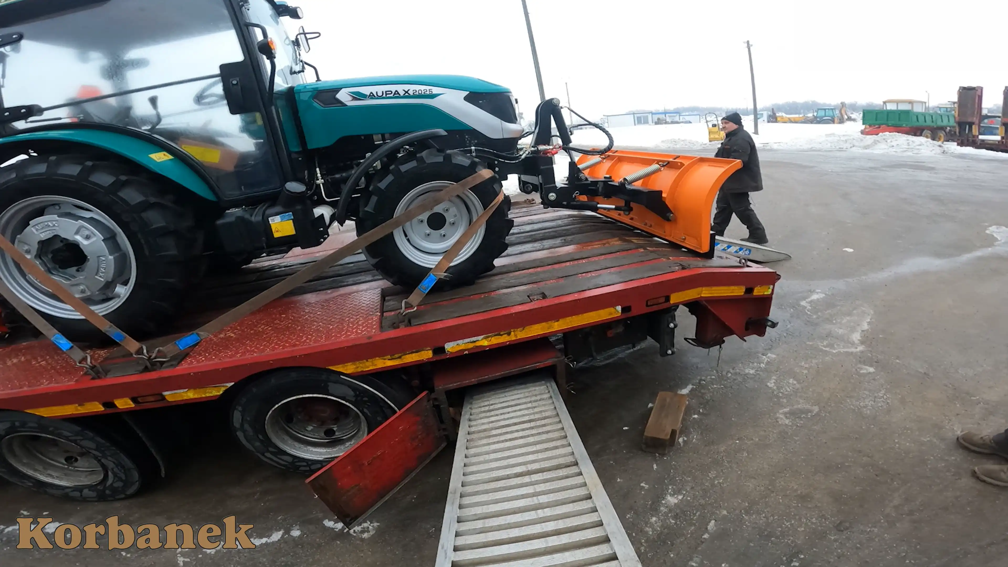 Aupax 2025, określany mianem „małej pszczółki”, to najmniejszy model z serii 2000 w ofercie tego producenta.