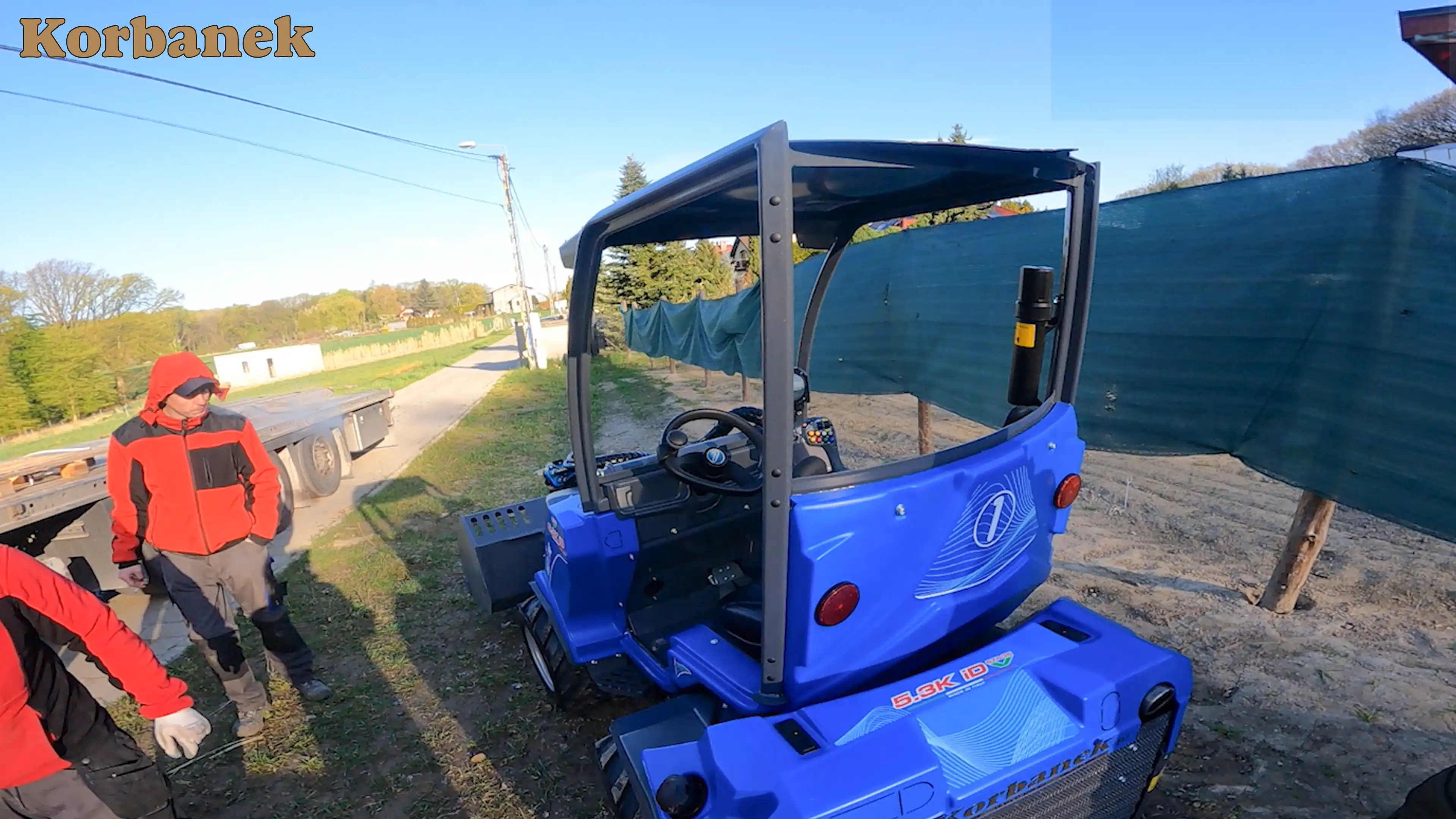 Nowy model 5,3 K jest wyposażony w silnik Kubota D1305 - 3 cylindry - 1300 cm3.