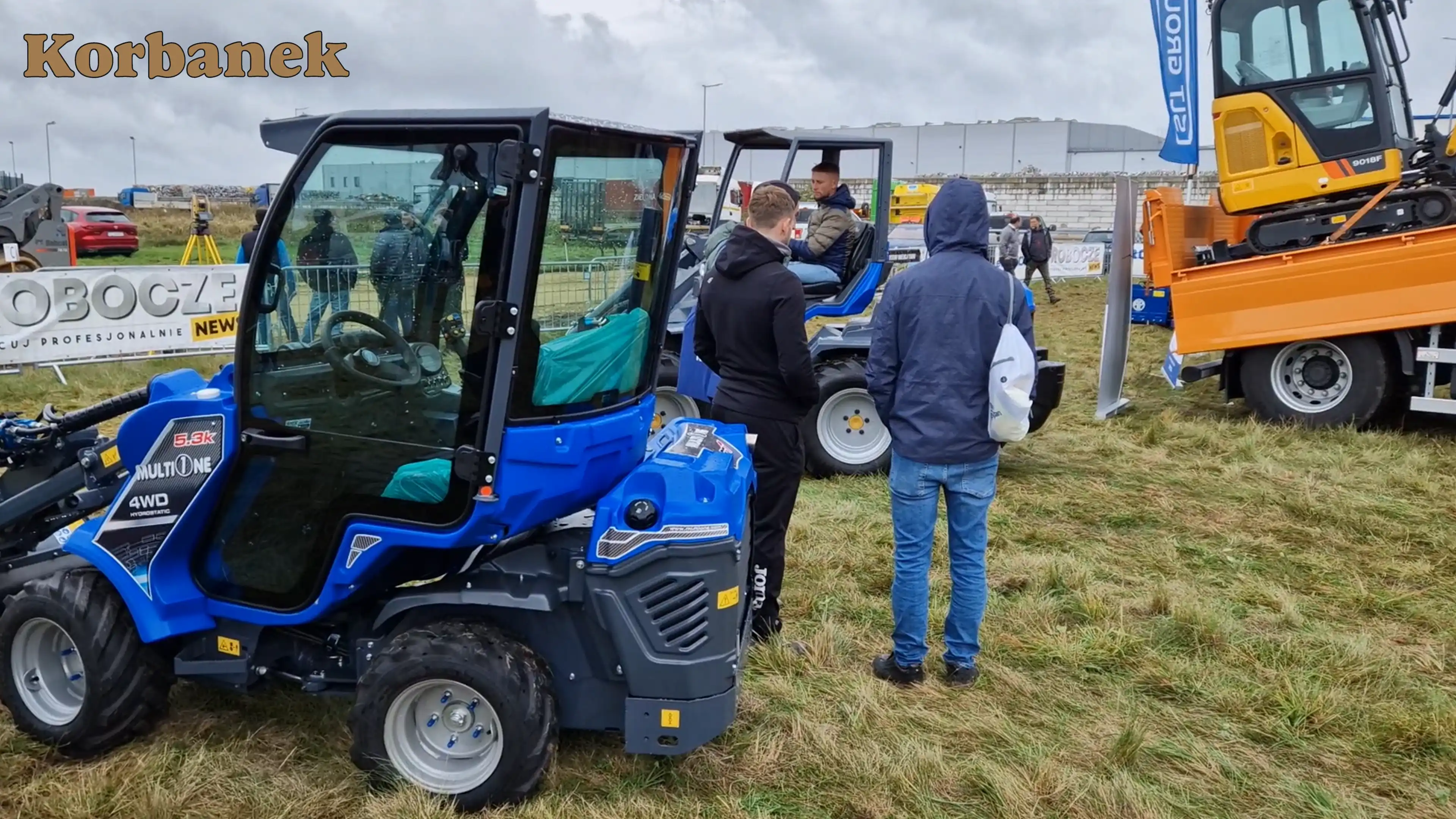 Model 5.3 k od MultiOne to kompaktowa łądowarka znajdująca zastosowanie w szeregu prac 