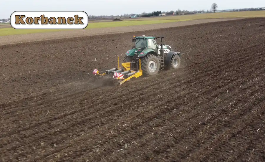 Głęboka uprawa ciągnikiem Aupax 7240