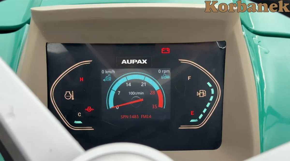 Sprawdzamy ciągnik Aupax 1025 na placu