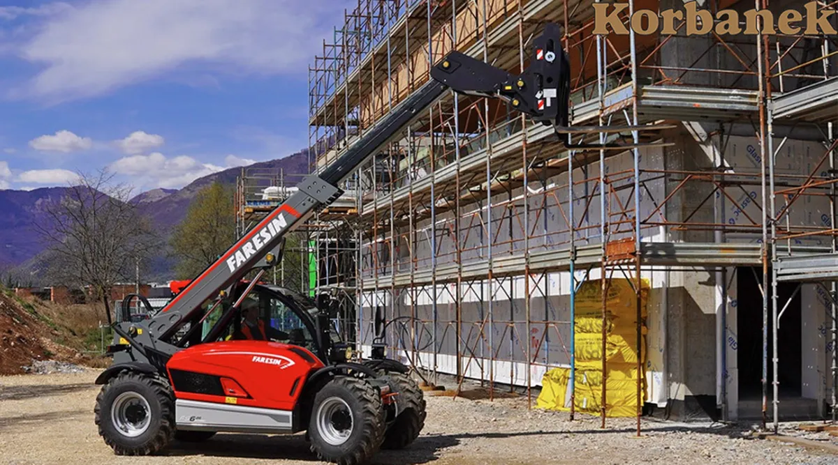 Ładowarka na placu budowy