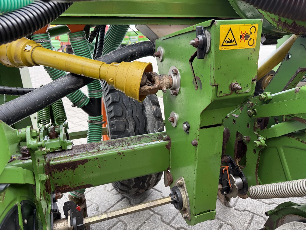 Używany siewnik punktowy amazone ED 452-K w dobrym stanie