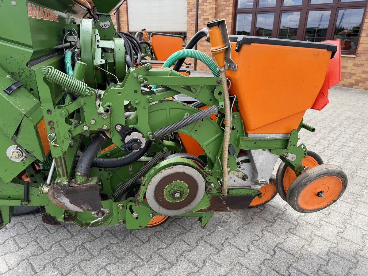 Używany siewnik punktowy amazone ED 452-K w dobrym stanie