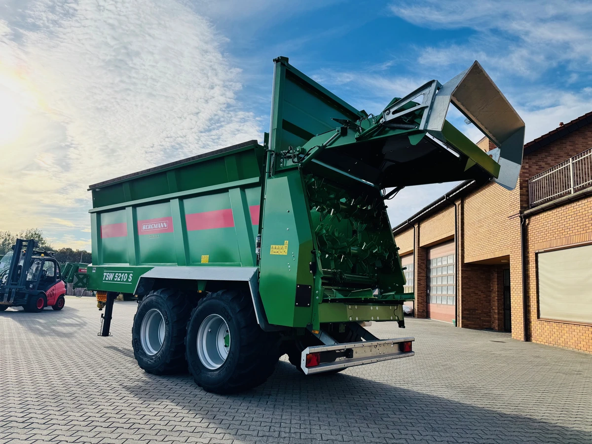 Rozrzutnik uniwersalny obornika i wapna Bergmann TSW 5210 S Firma Korbanek Plac Rozrzutnik uniwersalny obornika i wapna Bergmann TSW 5210 S Firma Korbanek Plac