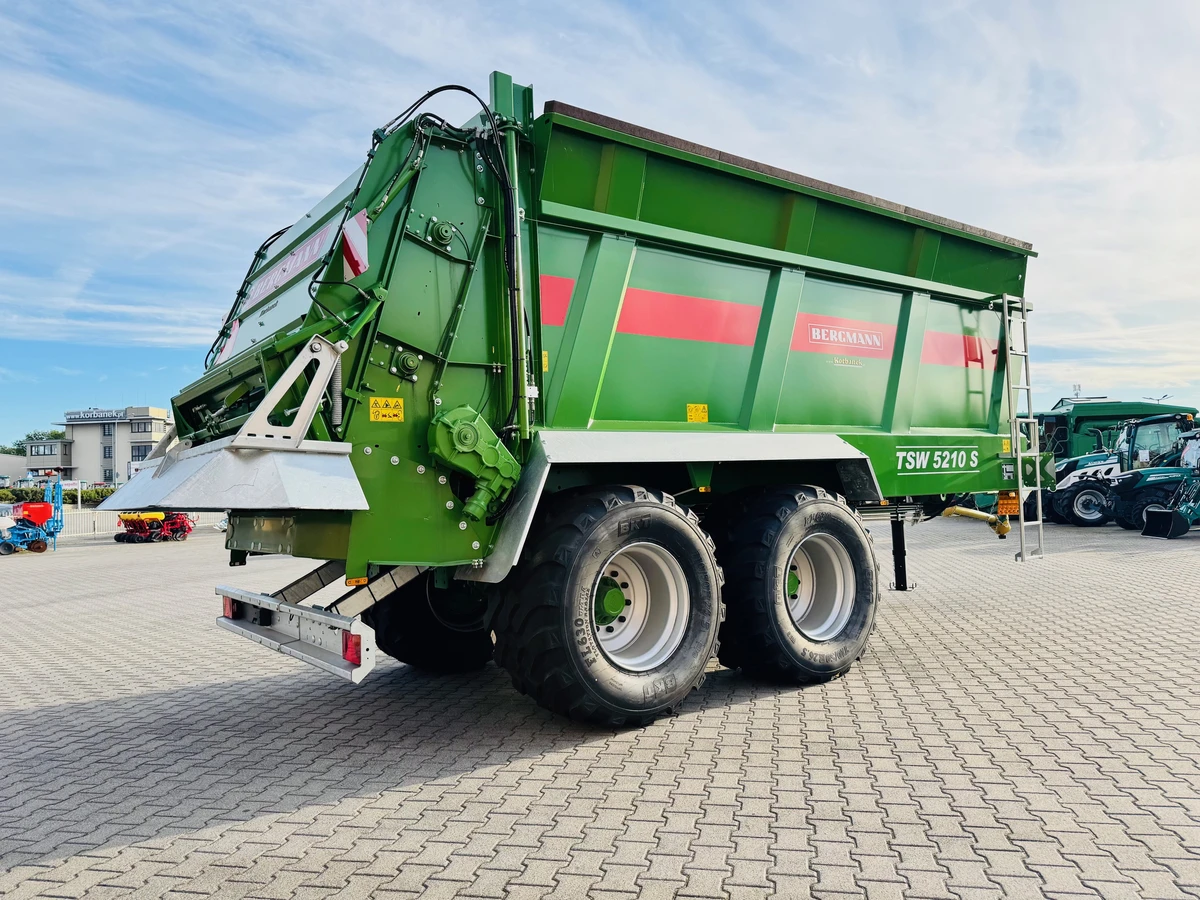 Rozrzutnik uniwersalny obornika i wapna Bergmann TSW 5210 S Firma Korbanek Plac Rozrzutnik uniwersalny obornika i wapna Bergmann TSW 5210 S Firma Korbanek Plac