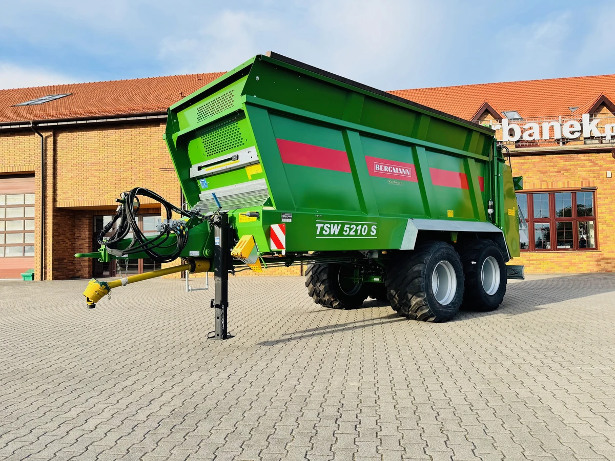 Rozrzutnik uniwersalny obornika i wapna Bergmann TSW 5210 S Firma Korbanek Plac
