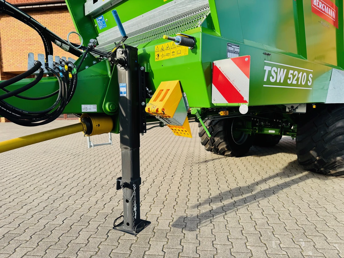 Rozrzutnik uniwersalny obornika i wapna Bergmann TSW 5210 S Firma Korbanek Plac Rozrzutnik uniwersalny obornika i wapna Bergmann TSW 5210 S Firma Korbanek Plac