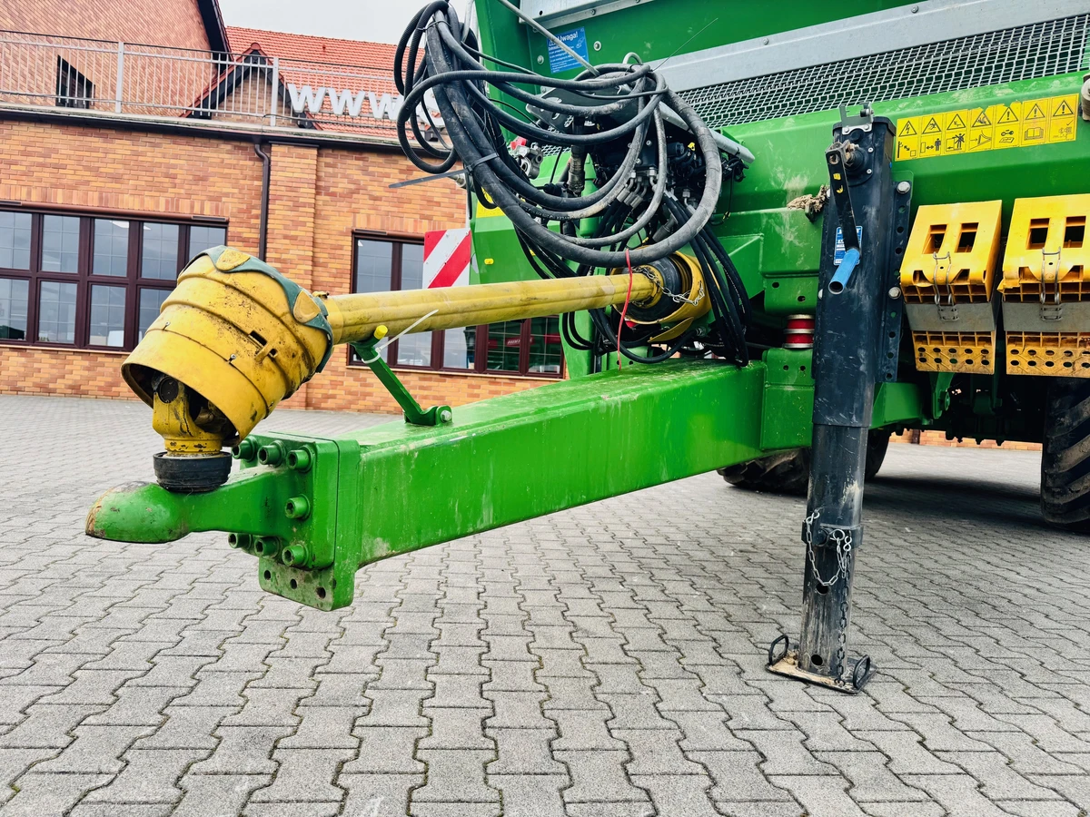 Rozrzutnik uniwersalny do wapna do obornika Bergmann TSW 6240 S Adapter 2-walcowy poziomy plus tarczowy Rozrzutnik uniwersalny do wapna do obornika Bergmann TSW 6240 S Adapter 2-walcowy poziomy plus tarczowy