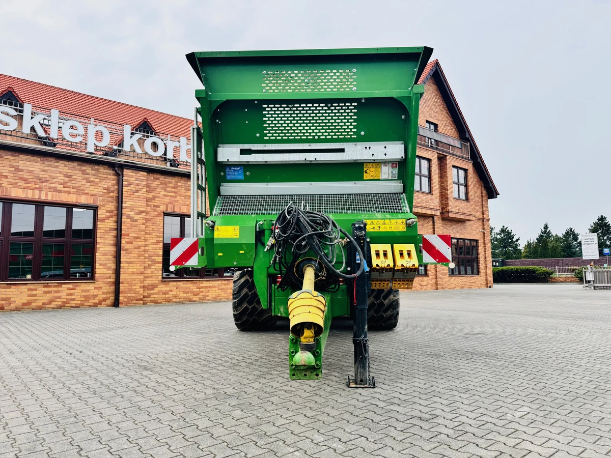 Rozrzutnik uniwersalny do wapna do obornika Bergmann TSW 6240 S Adapter 2-walcowy poziomy plus tarczowy Rozrzutnik uniwersalny do wapna do obornika Bergmann TSW 6240 S Adapter 2-walcowy poziomy plus tarczowy