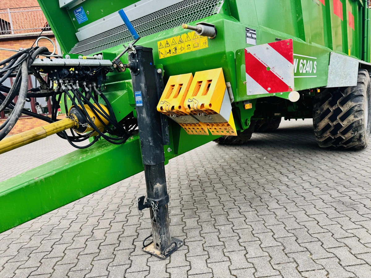 Rozrzutnik uniwersalny do wapna do obornika Bergmann TSW 6240 S Adapter 2-walcowy poziomy plus tarczowy Rozrzutnik uniwersalny do wapna do obornika Bergmann TSW 6240 S Adapter 2-walcowy poziomy plus tarczowy