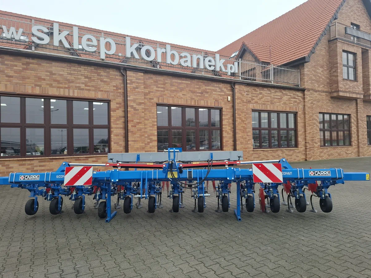 Pielnik do buraków cukrowych 12-rzędowy, CARRE ECONET z możliwością przezbrojenia na 8 rzędów do kukurydzy (75 cm) Pielnik do buraków cukrowych 12-rzędowy, CARRE ECONET z możliwością przezbrojenia na 8 rzędów do kukurydzy (75 cm)