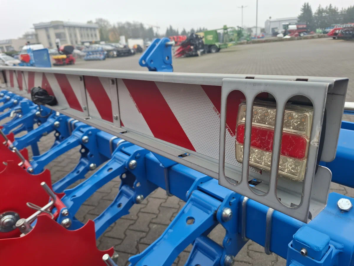 Światło sygnalizacyjne prawe Światło sygnalizacyjne prawe