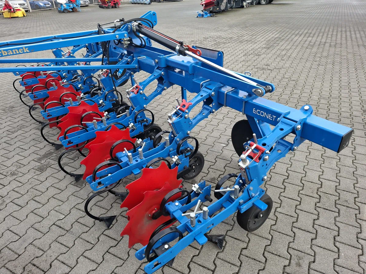 Pielnik 6-rzędowy do kukurydzy CARRE ECONET