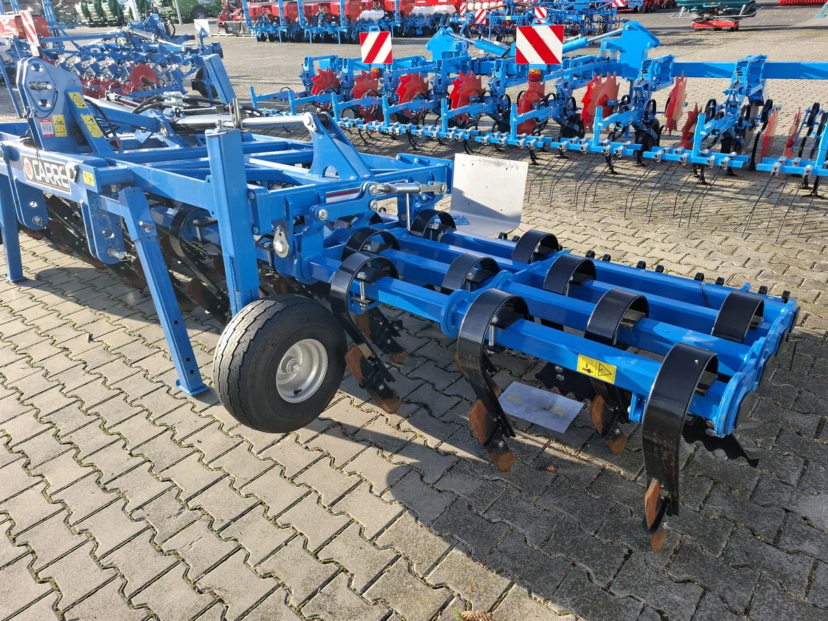 Przednie koło podporowe regeneratora łąki Przednie koło podporowe regeneratora łąki