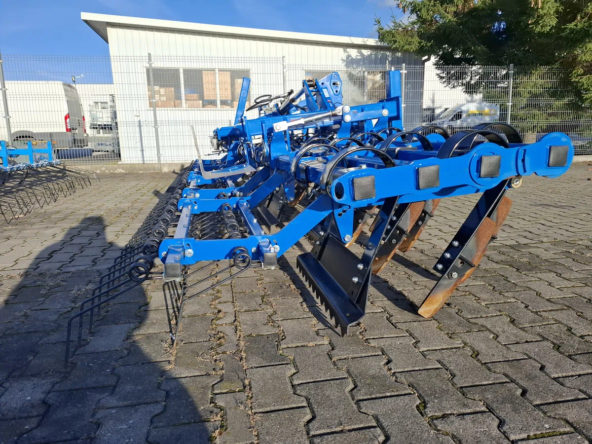 Noże do wertykulacji gleby (napowietrzanie gleby) Noże do wertykulacji gleby (napowietrzanie gleby)