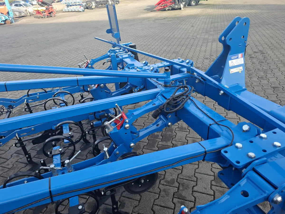 Układ prowadzenia mechanicznego pielnika