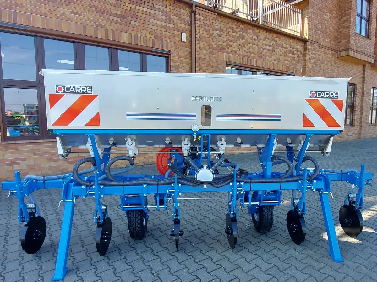 Lokalizator / podsiewacz nawozów talerzowy, do kukurydzy 6-rzędowy CARRE FERTILOC+ Lokalizator / podsiewacz nawozów talerzowy, do kukurydzy 6-rzędowy CARRE FERTILOC+